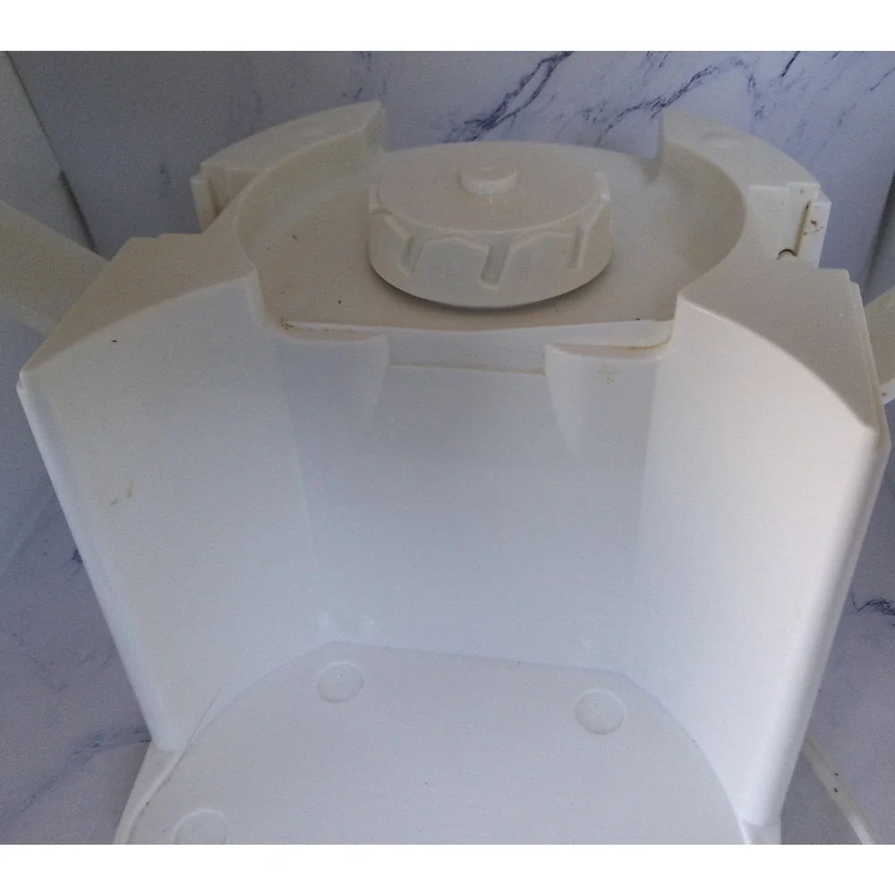 Electric Juicer Machine Salton Model JC-4 Vitamin Bar 2 Junior Tested Powers On